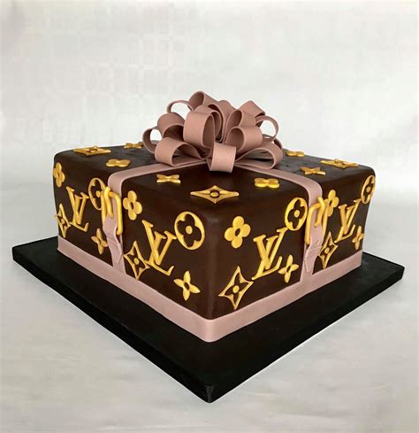 louis vuitton birthday cakes|happy birthday lou cake.